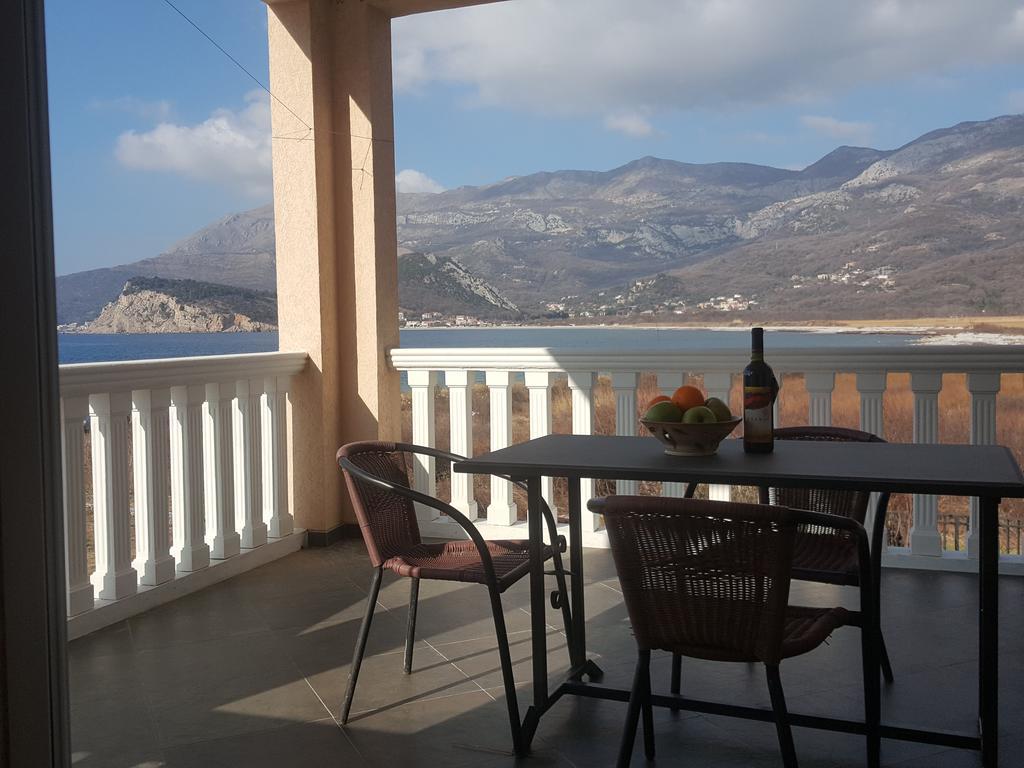 Buljarica Bay Apartments Petrovac 外观 照片