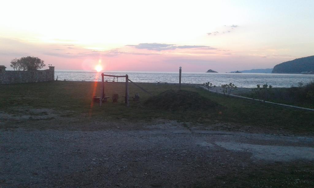 Buljarica Bay Apartments Petrovac 外观 照片